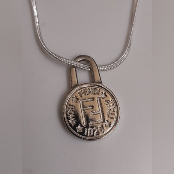 Fendi - Silver Pendant Necklace re-purposed - Picture 4 of 9